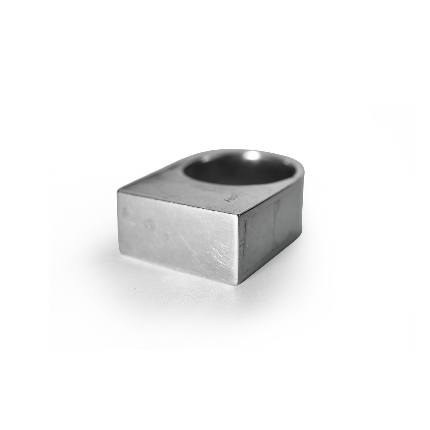 KNUCKLEDUSTER