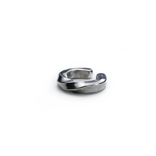 TWIST EARCUFF