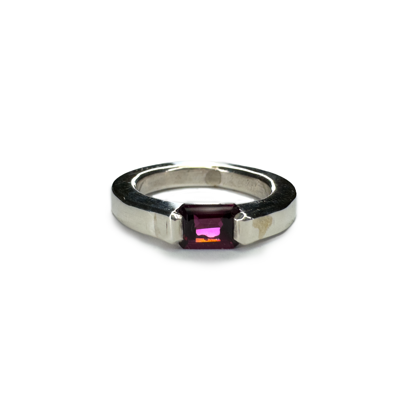 BAND RING RHODOLITE